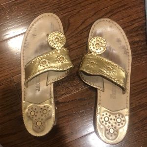 GOLD JACK ROGERS SANDALS/FLIP FLOPS